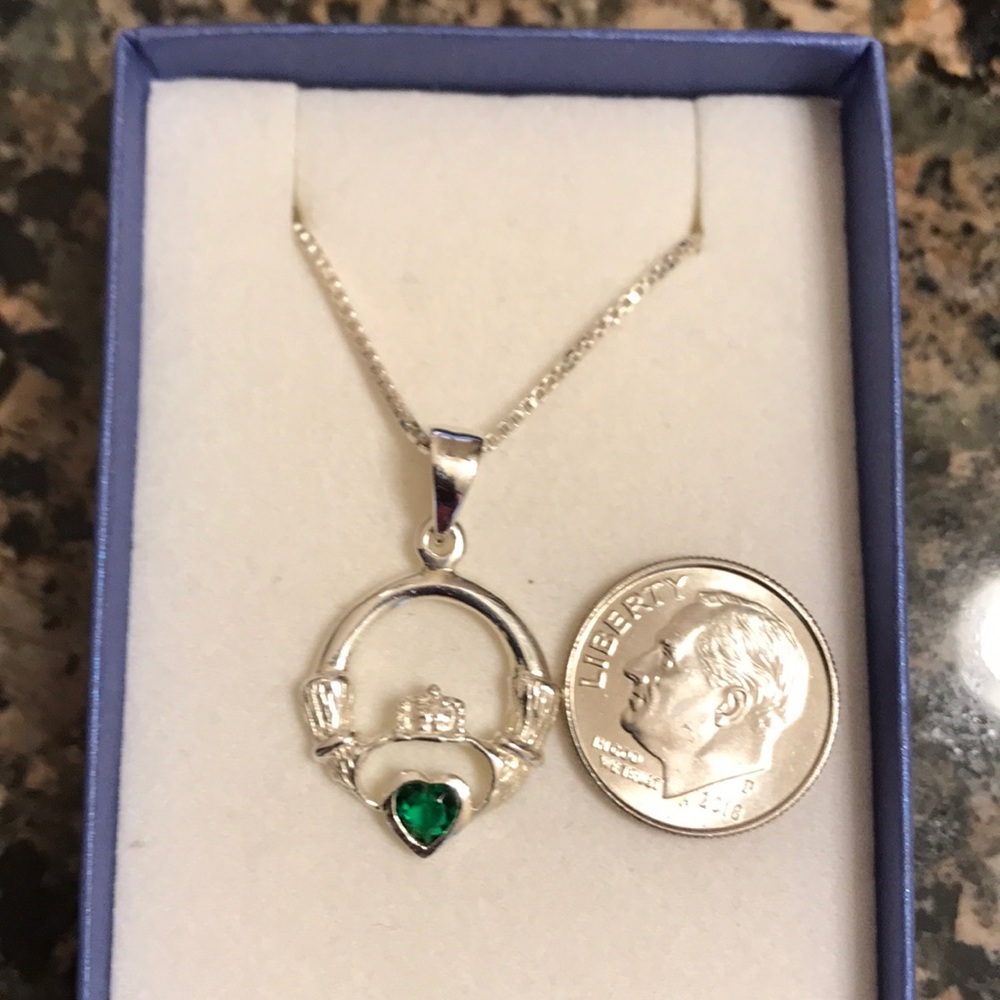 STERLING SILVER CLADDAGH PENDANT W/GREEN CRYSTAL - Picture 6 of 7